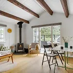 Casa vacanze 2 Bedroom Lovely In