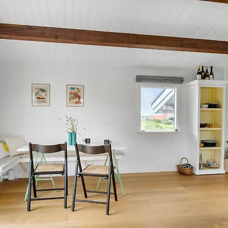 2 Bedroom Lovely In *