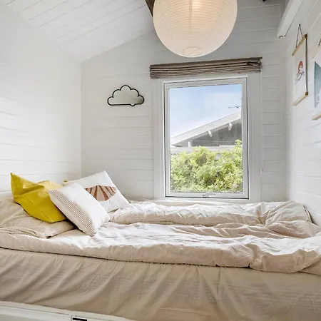 2 Bedroom Lovely In *