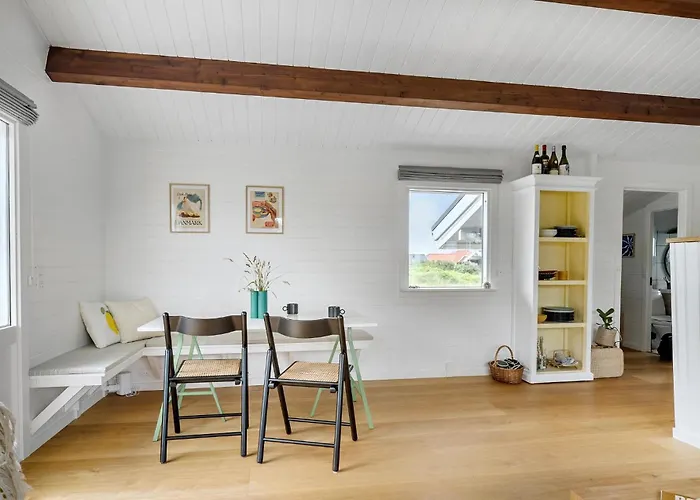 2 Bedroom Lovely In *