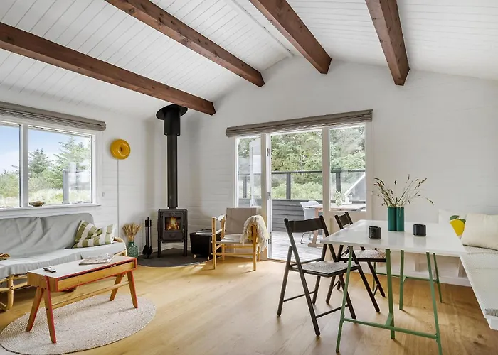 Feriehus 2 Bedroom Lovely In
